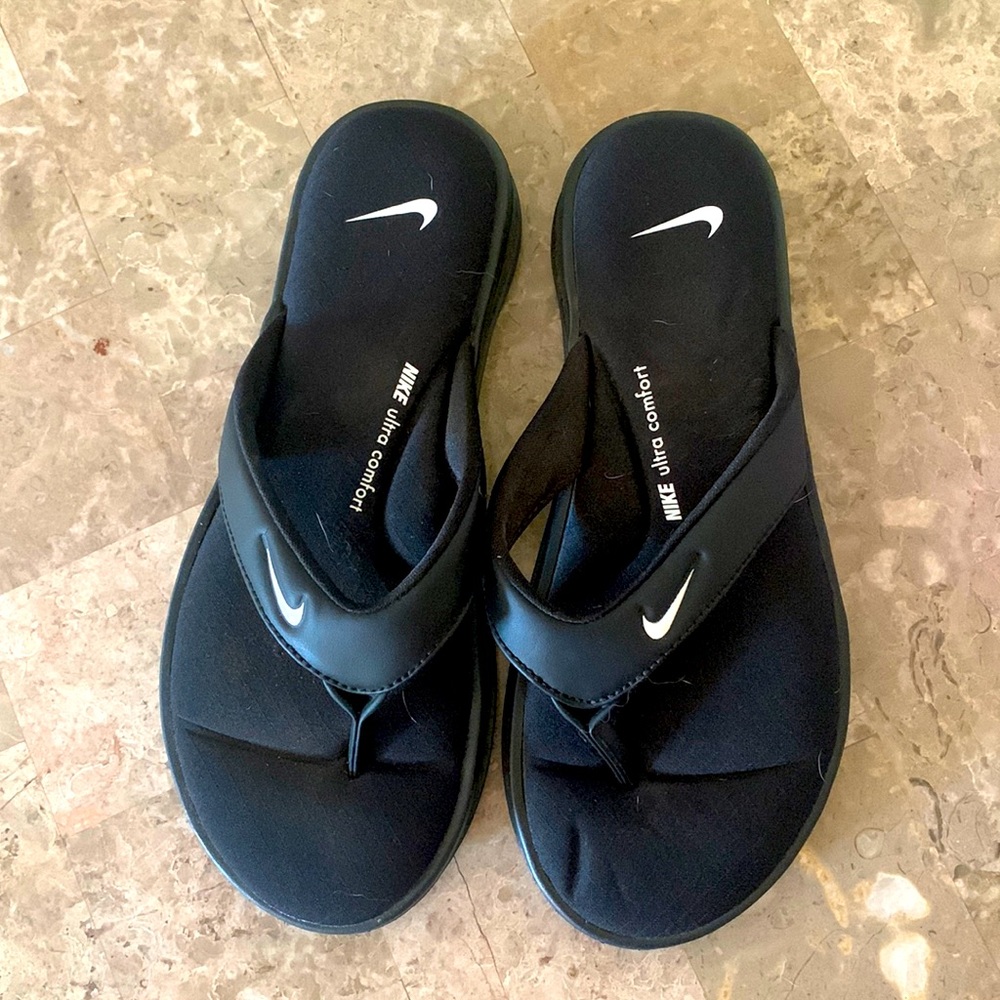 Nike flip flops